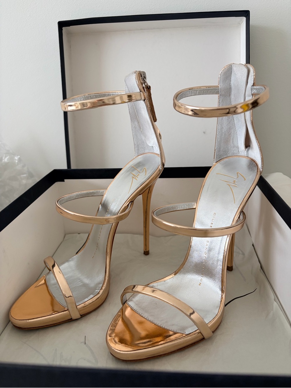 Giuseppe Zanotti Gold Metallic Strappy High-Heel Sandals - Picture 9 of 11